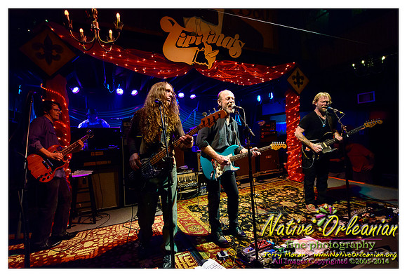 anders_osborne_holiday_spectacular_tipitinas_jm_nofp_120613_010