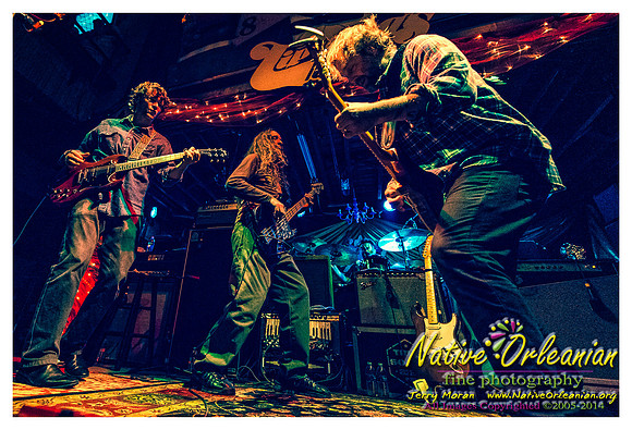 anders_osborne_holiday_spectacular_tipitinas_jm_nofp_120713_015