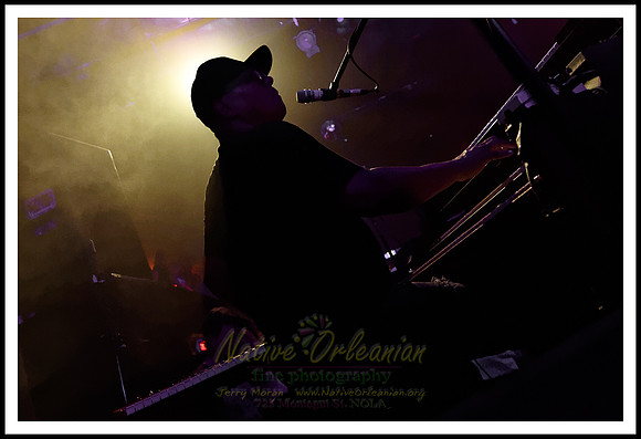 dragon_smoke_OEJ_jm_050317_004