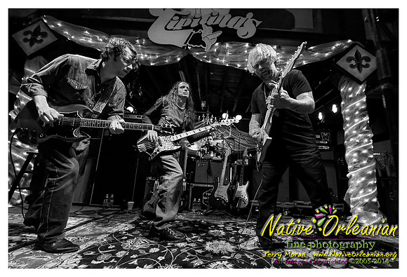 anders_osborne_holiday_spectacular_tipitinas_jm_nofp_120613_005