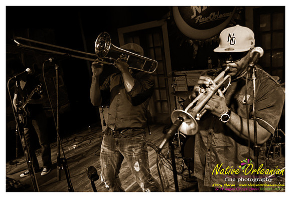 big_sams_funky_nation_the_blue_nile_jm_092212_013