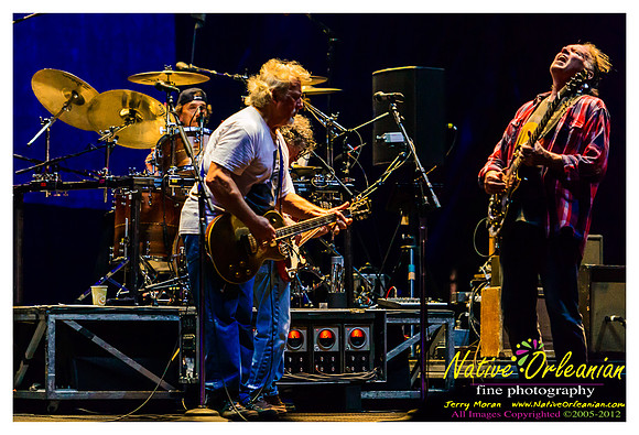 neil_young_voodoo_fest_jm_102612_020