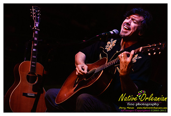 tommy_malone_chikie_wahwah_jm_102312_010
