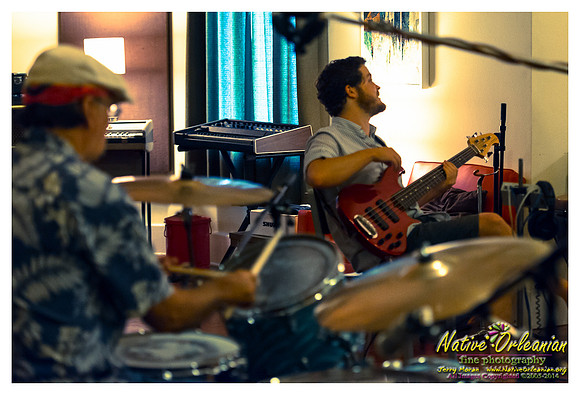 little_freddie_king_living _room_studio_jm_052014_010