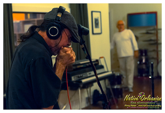 little_freddie_king_living _room_studio_jm_052014_019