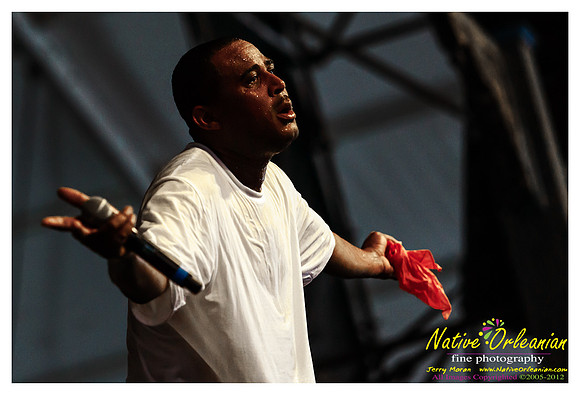 glen_david_andrews_jazz_fest__jm_050612_001