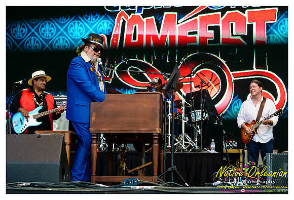dr_john_final_four_jm_040112_017
