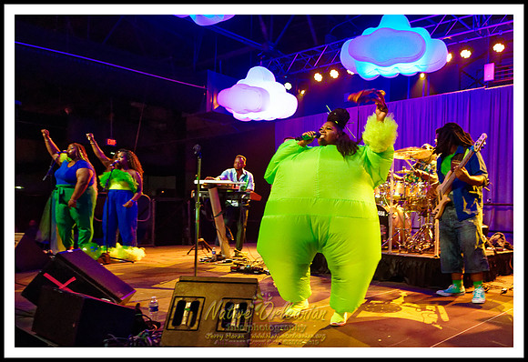 tank_and_the_bangas_sugar_ball_nola_jm_050519_006