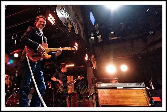 dragon_smoke_tipitinas_jm_121017_002