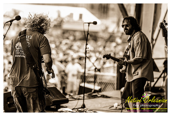 anders_osborne_jazz_fest_jm_050512_021