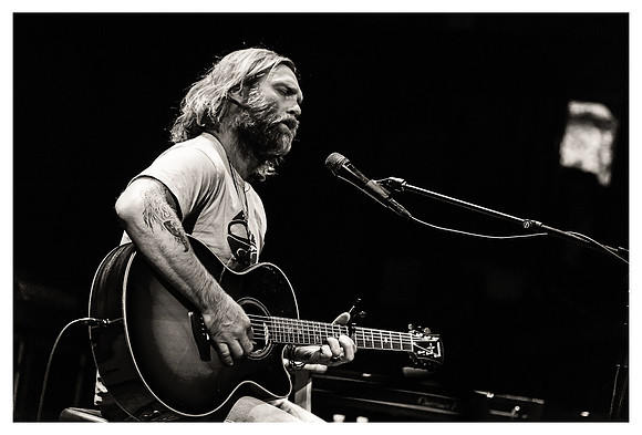 allig_anders_acoustic_jm_012912_005