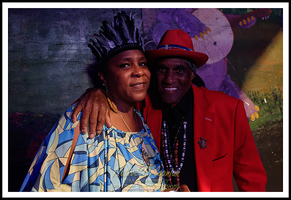 cyril_nevilles_bday_tipitinas_jm_101422_022