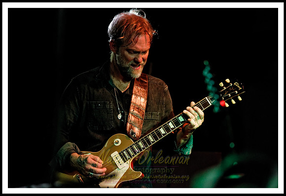 anders_osborne_xmas_spectacular_tipitinas_jm_121717_009