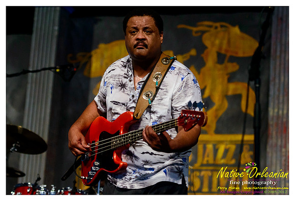 james_cotton_jazz_fest_jm_050312_004