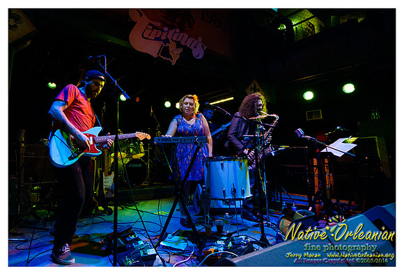 the_tangle_tipitinas_jm_080814_013