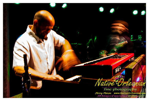 galactic_instruments_a_comin_tipitinas_jm_042913_011