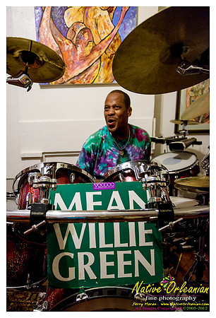 drum_battle_frenchys_jm_042612_005