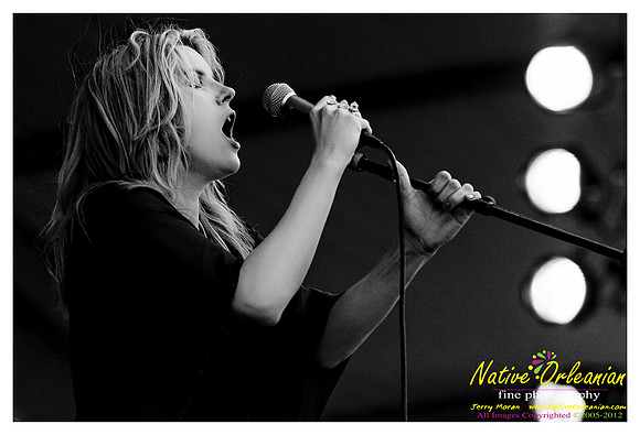 grace_potter_jazz_fest__jm_050412_006