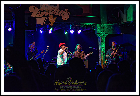 anders_osborne_holiday_spectacular_jm_121721_020