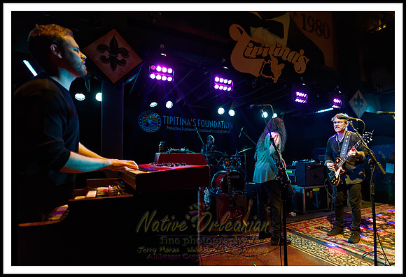 anders_osborne_xmas_spectacular_tipitinas_jm_121717_015