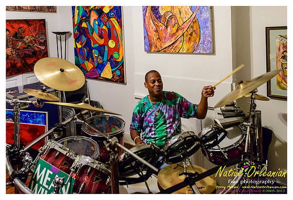 drum_battle_frenchys_jm_042612_003