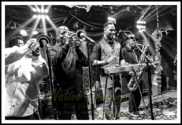 anders_osborne_Tipitina's_Christmas_Spectacular_jm_121816_046