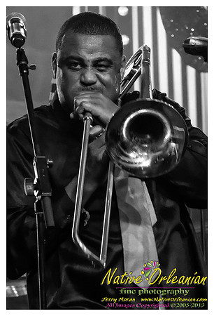 glen_david_andrews_voodoo_music_experience_jm_nofp_110113_006