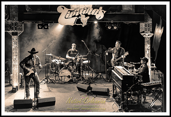 dragon_smoke_tipitinas_nola_jm_121121_008