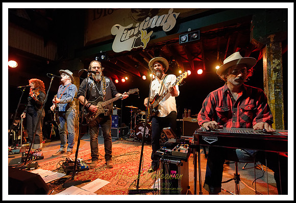 steve_earle_tipitinas_jm_062322_002