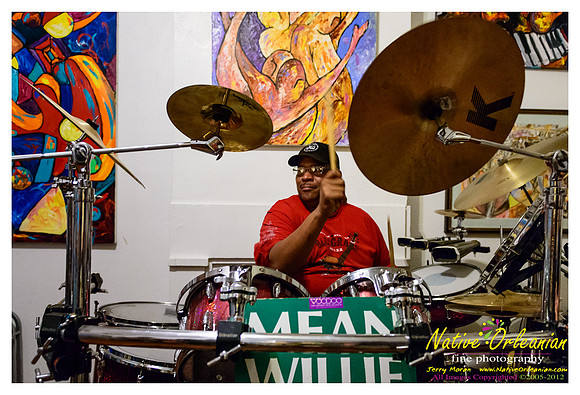 drum_battle_frenchys_jm_042612_014