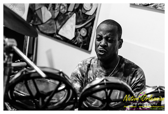 drum_battle_frenchys_jm_042612_002