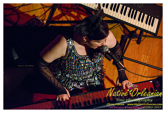 aural_elixir_cd_release_cafe_istanbul_jm_nofp_102813_021