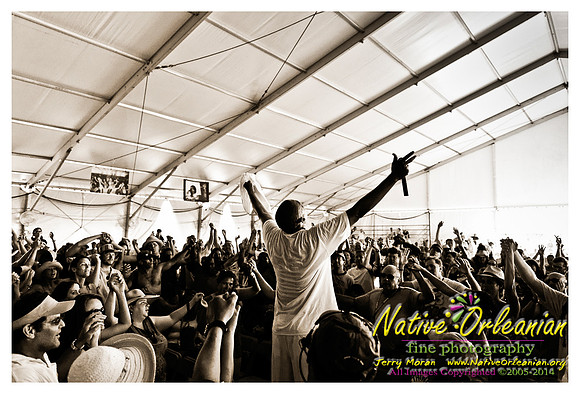 glen_david_andrews_gospel_tent_2011_jm_©nofp-2