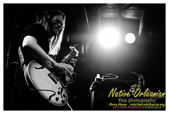 anders_osborne_tipitinas_jm_nofp_121111_031