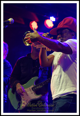 anders_osborne_holiday_spectacular_jm_121721_017
