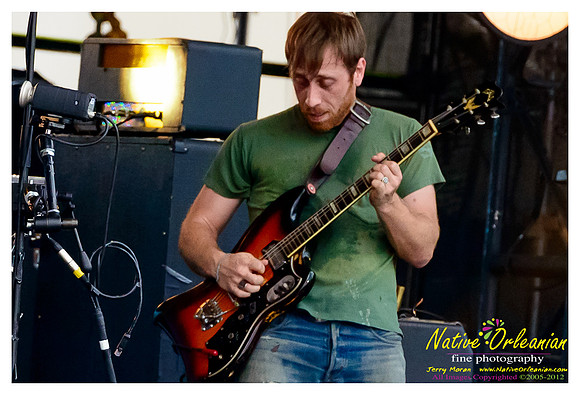 black_keys_jm_033112_002
