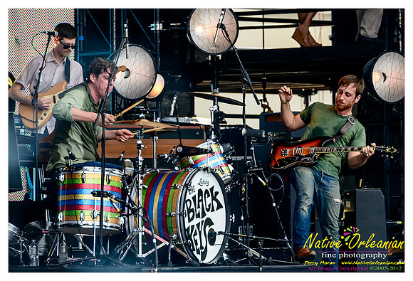 black_keys_jm_033112_001
