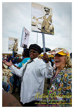 uncle_lionel_jazz_fest_second_line_jm_042813_018