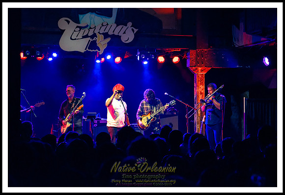 anders_osborne_holiday_spectacular_jm_121721_018