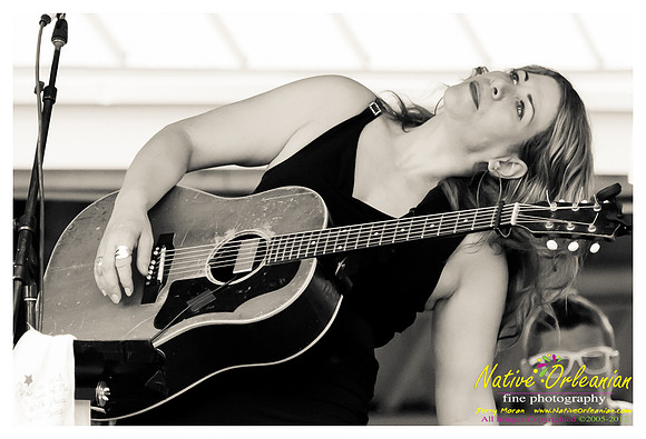 dayna_kurtz_jazz_fest_jm_050312_006