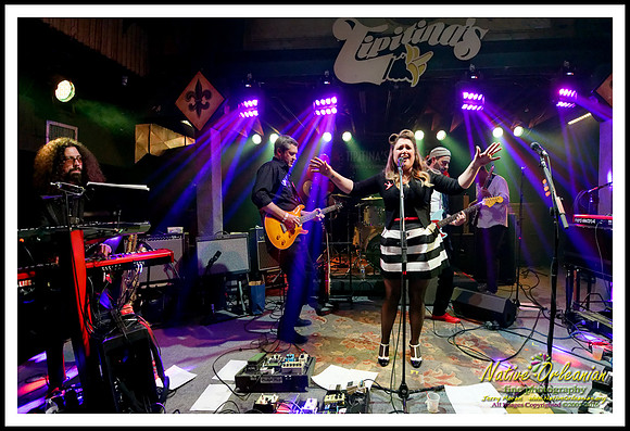 darcy_malone_and_the_tangle_CD_release_tipitinas_jm_032616_004