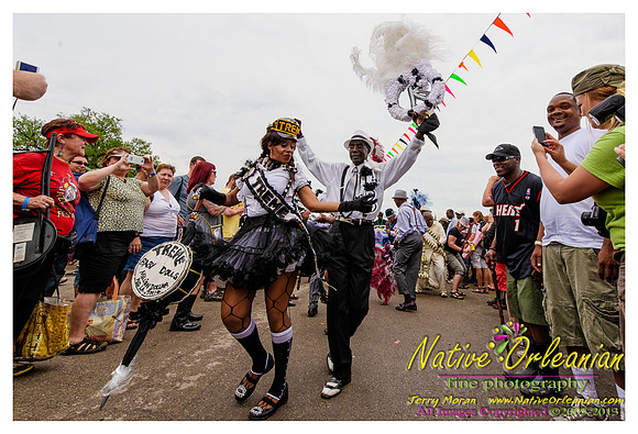 uncle_lionel_jazz_fest_second_line_jm_042813_007