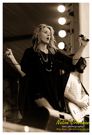 grace_potter_jazz_fest__jm_050412_004