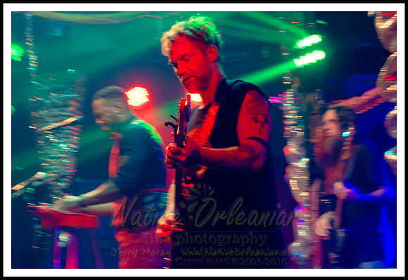 anders_osborne_Tipitina's_Christmas_Spectacular_jm_121816_041