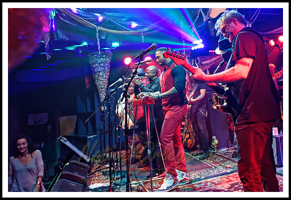 anders_osborne_Tipitina's_Christmas_Spectacular_jm_121816_045