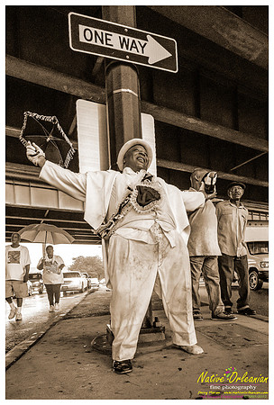 uncle_lionel_second_line_post_mahalia_jm_072012_042