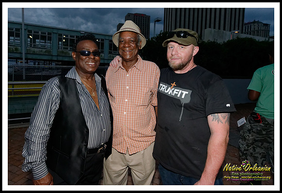 scenes_friends_fqf_jm_041015_001