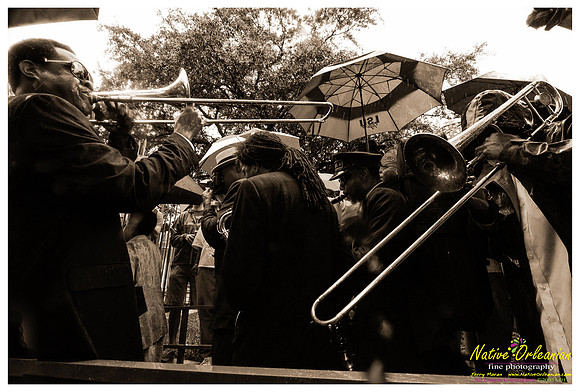 uncle_lionel_second_line_post_mahalia_jm_072012_009