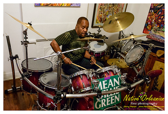 drum_battle_frenchys_jm_042612_012